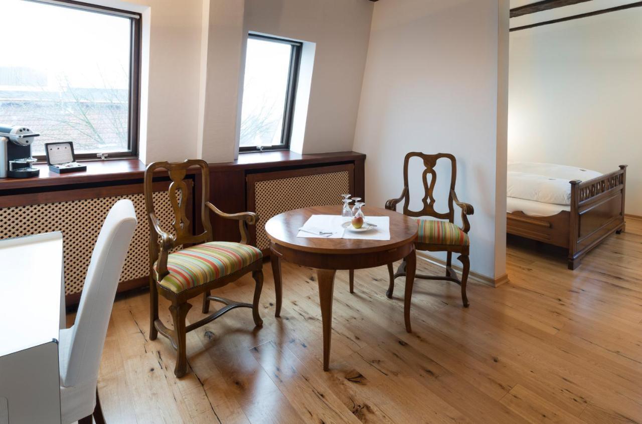 Hotel Ochsen Post Tiefenbronn Bagian luar foto